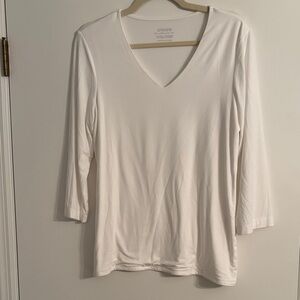Chico's Cream 3/4 Sleeve V-Neck, soft Top size M